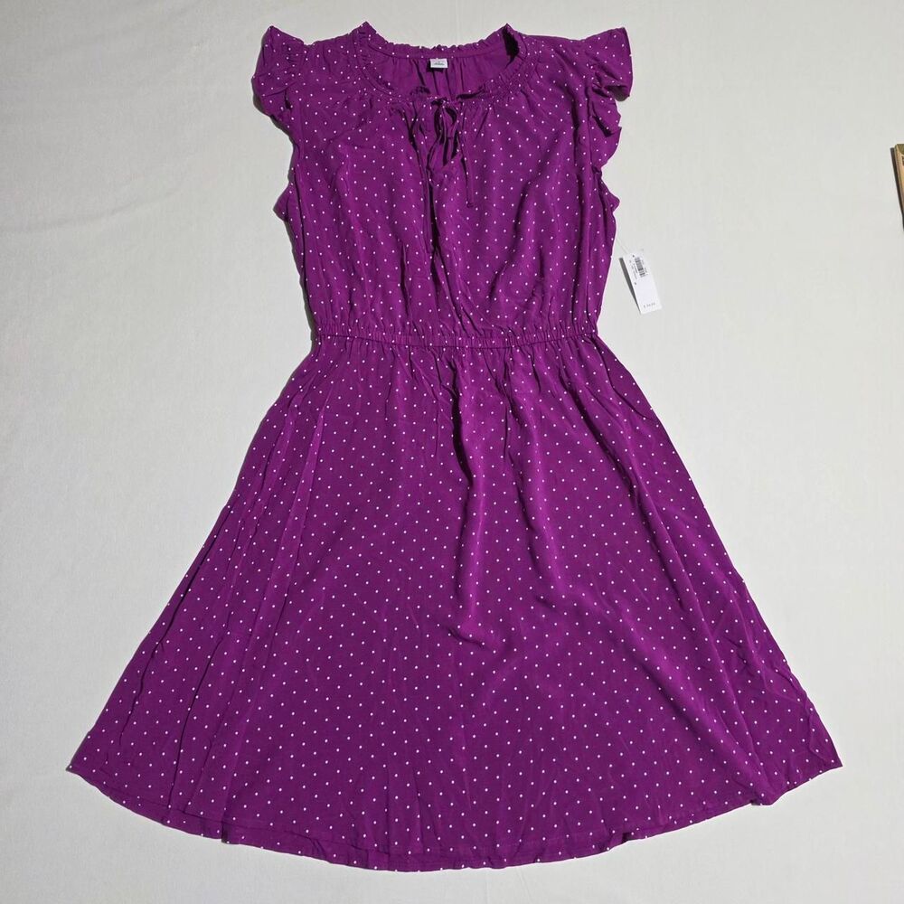 NWT Old Navy Magenta with white polka dots Women's size small Dress